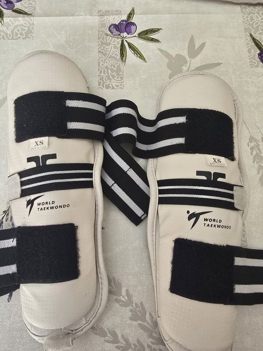 Caneleiras combate taekwondo