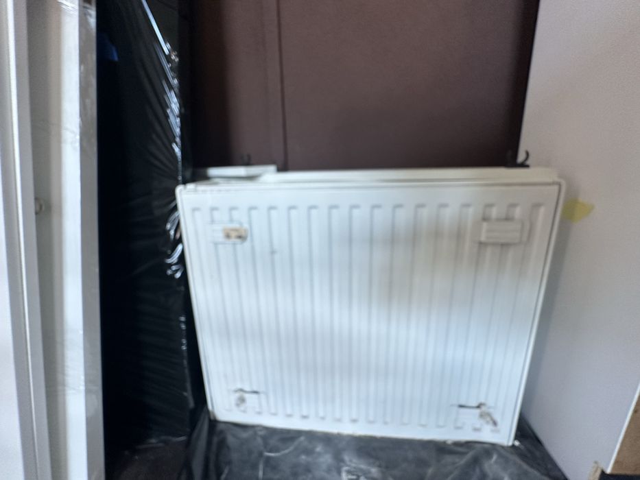 Батарея біла вживана хороший стан