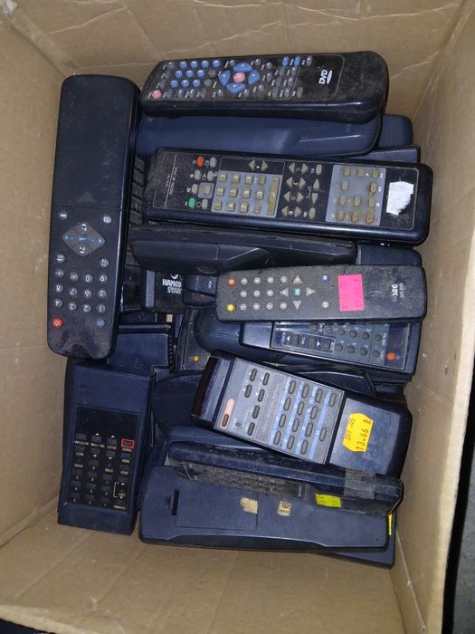 Piloty 50 sztuk tylko całość