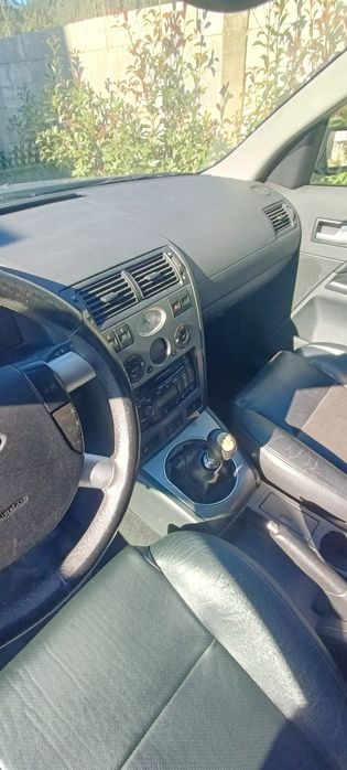 Ford Mondeo mk3 2001 — photo 4