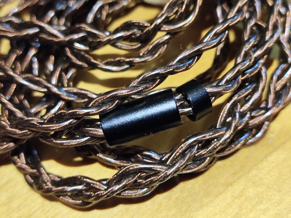Кабель ARTTI A1 2 pin 4,4mm