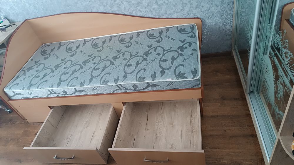 Продам!!! Ліжко з ДСП