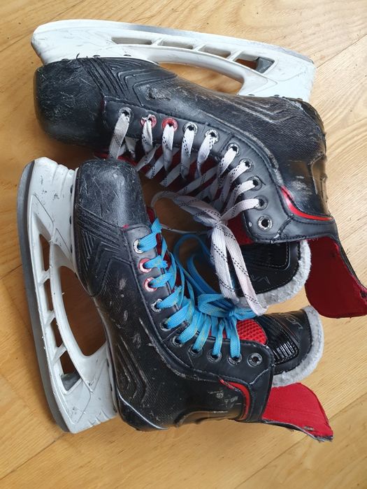 Bauer Vapor X600 6.5ee r 41 lyzwy hokejowe