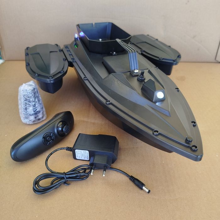 Barco telecomandado para pesca/engodagem