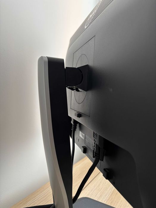 Monitor Dell 23" U2312HMt + Cabos