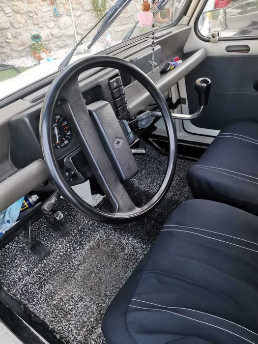 Carro antigo impecável