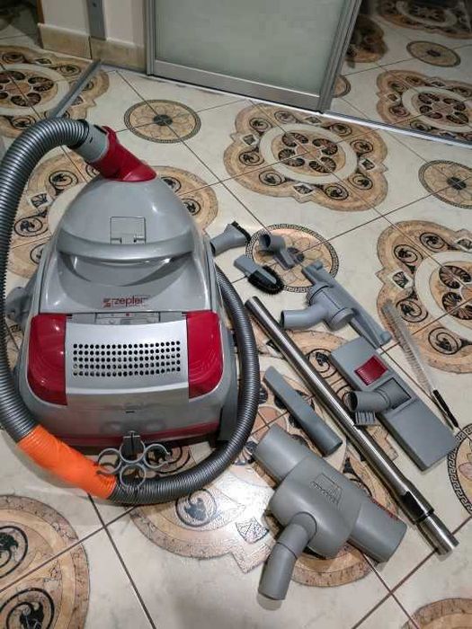 Odkurzacz Cleansy PWC-100 firmy Zepter