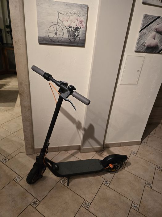 Hulajnoga elektryczna ninebot
