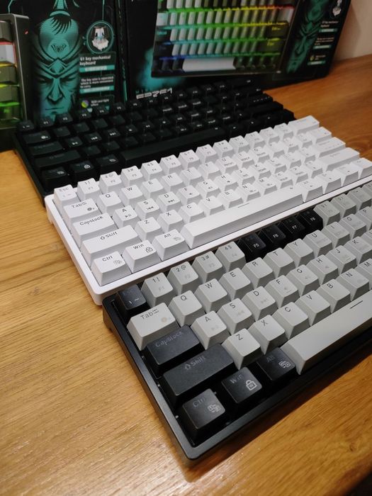 Механічна Aula F3261 ігрова клавіатура з RGB Hot-swap Red Brown switch