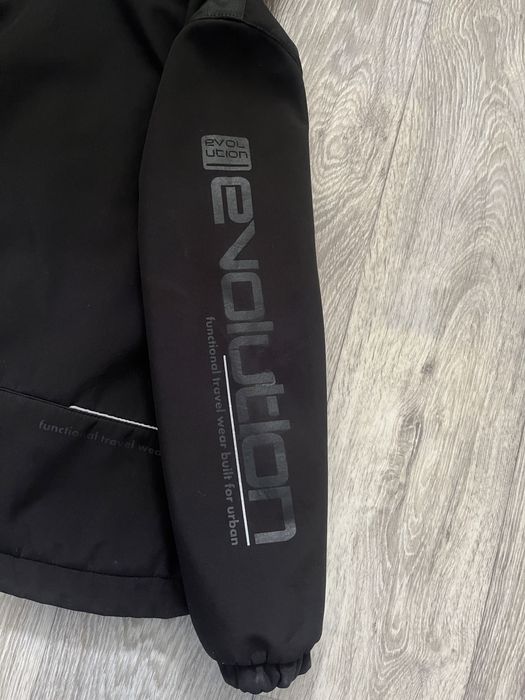 Куртка softshell  софтшел демисезонная черная для мальчика, р. 134