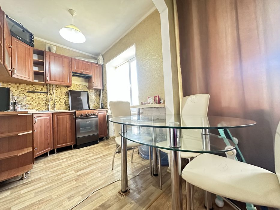 Продам 2х кімн кв Центр, Круг, ремонт.
