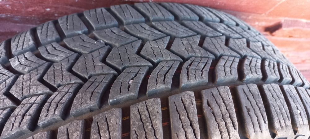 Felgi z oponami zimowymi bmw e39 e46