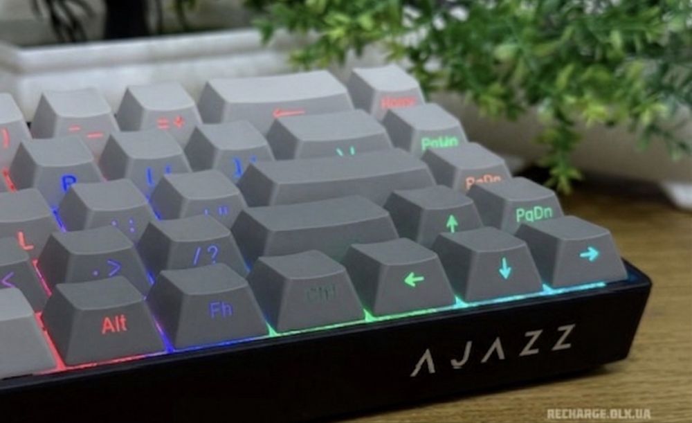 HOBА Ajazz AK680 Brown Switch | Механічна клавіатура формату 65%