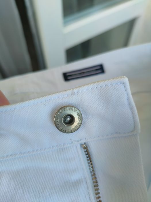 Tommy Hilfiger жіноча спідниця , (джинсова біла)