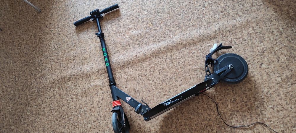 Електросамокат Road