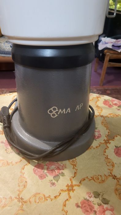 Продам соковыжималку macap