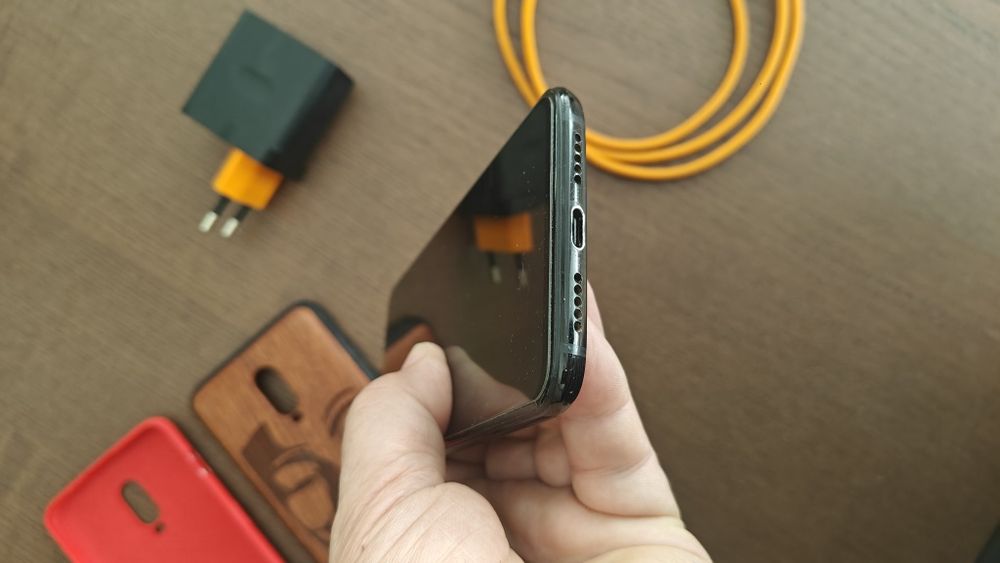 OnePlus 6T McLaren Edition