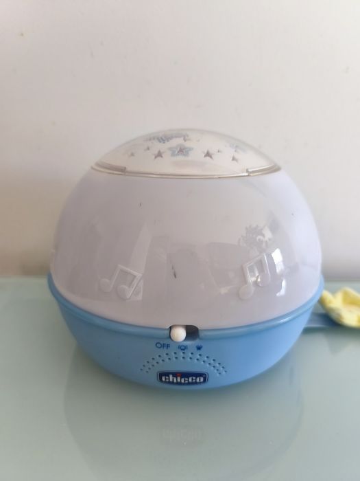 Chicco - Projetor de luz e som.