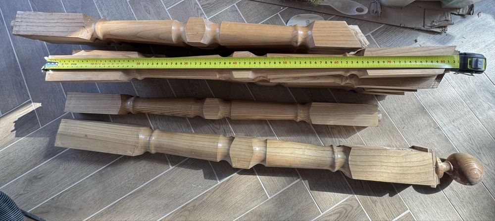 Tralki dębowe schody balustrada