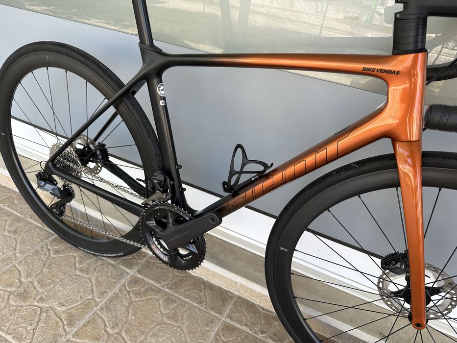 Bicicleta de estrada Giant - Ultegra di2