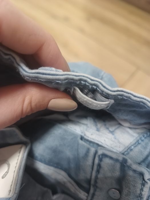 Dziecięce niemowlęce jeansowe spodnie z regulacją w pasie