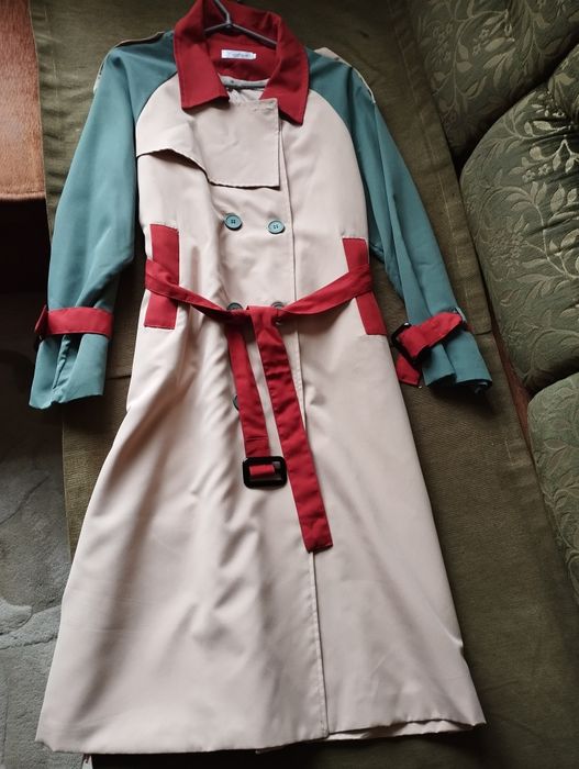 Плащ женский весенний