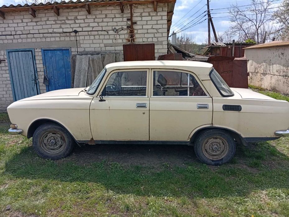 Продам Москвич 2140