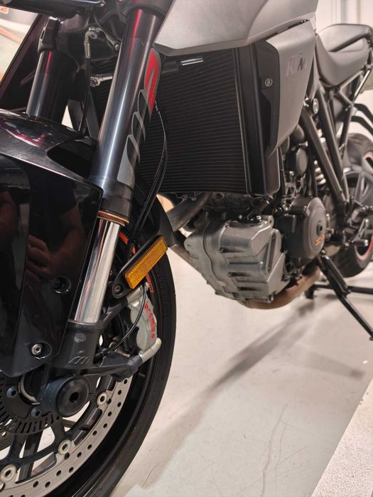 KTM Super Duke 1290 R (Gen 2) – 14.395 km – Full Packs (Track/Perf) – SC Project – Como Nova