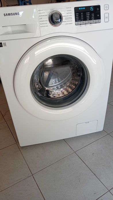 Máquina de lavar roupa Samsung 11 kg como nova
