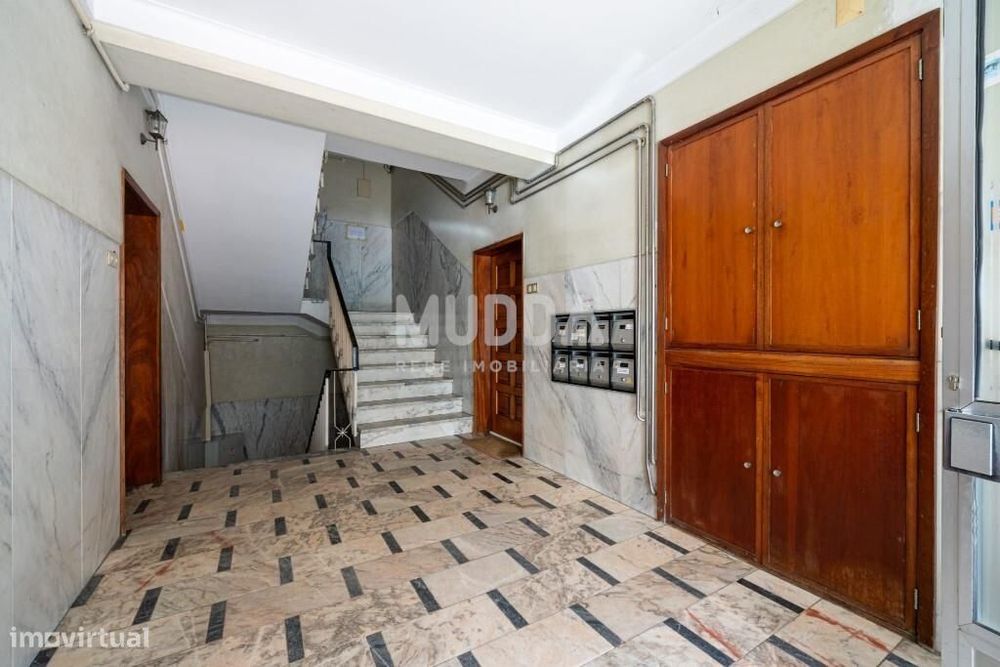 T4 com garagem | Habitação Própria ou Investimento  | Localização Prem