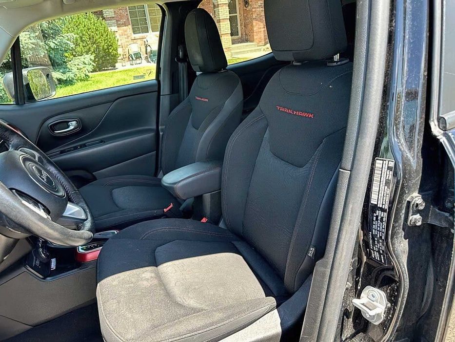 Jeep Renegade Trailhawk      2020