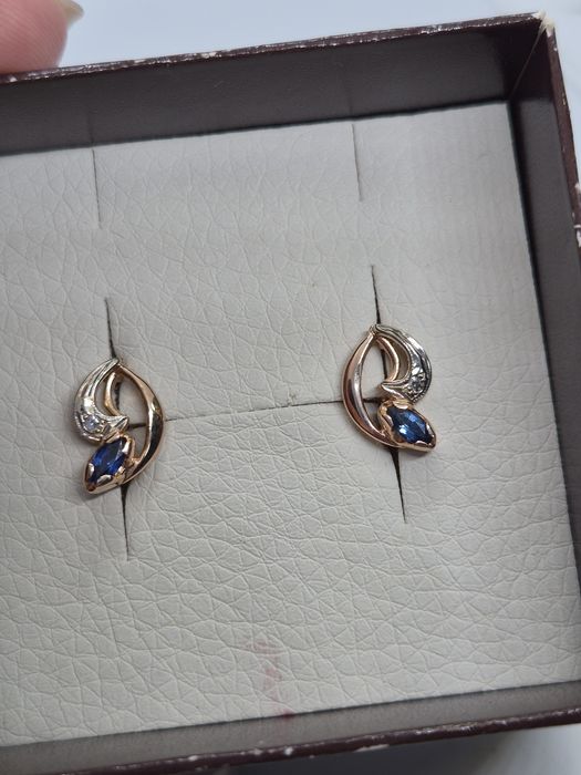 Золотые серёжки с бриллиантами 2.55 грамма