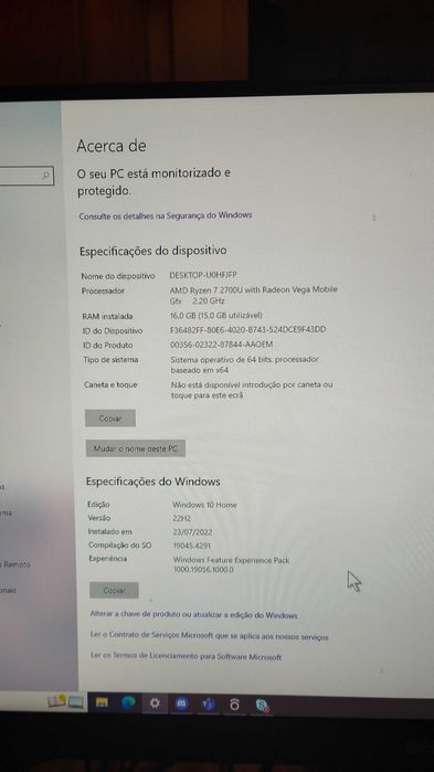 Mini PC com todos os dispositivos necessários