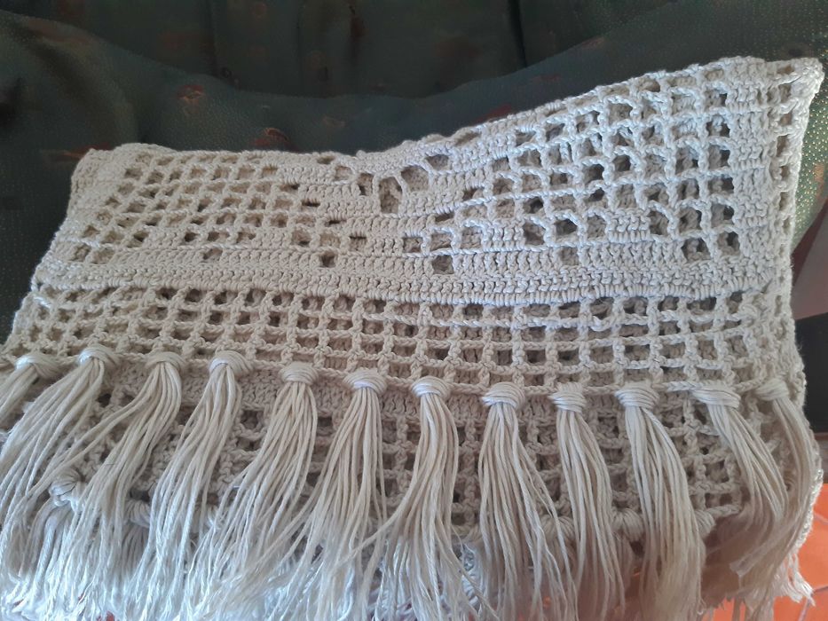 Naperon artesanato vintage, 1 metro e 92cm, como novo