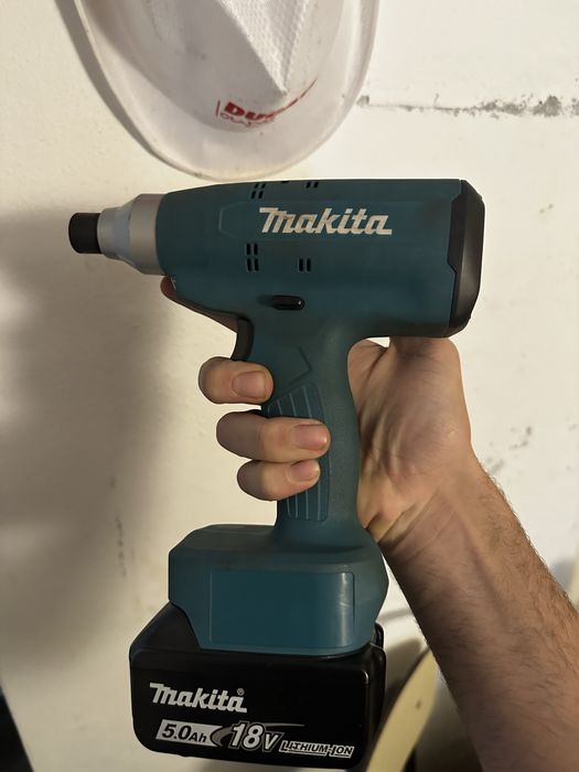 Makita LXT 18V eletrica