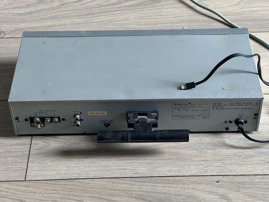 Sanyo JT 340 FM тюнер