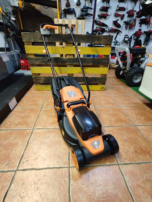 Аккумуляторная газонокосилка TexAC TAOE-LM320/Бесщет/32см/Макита АКБ/Т