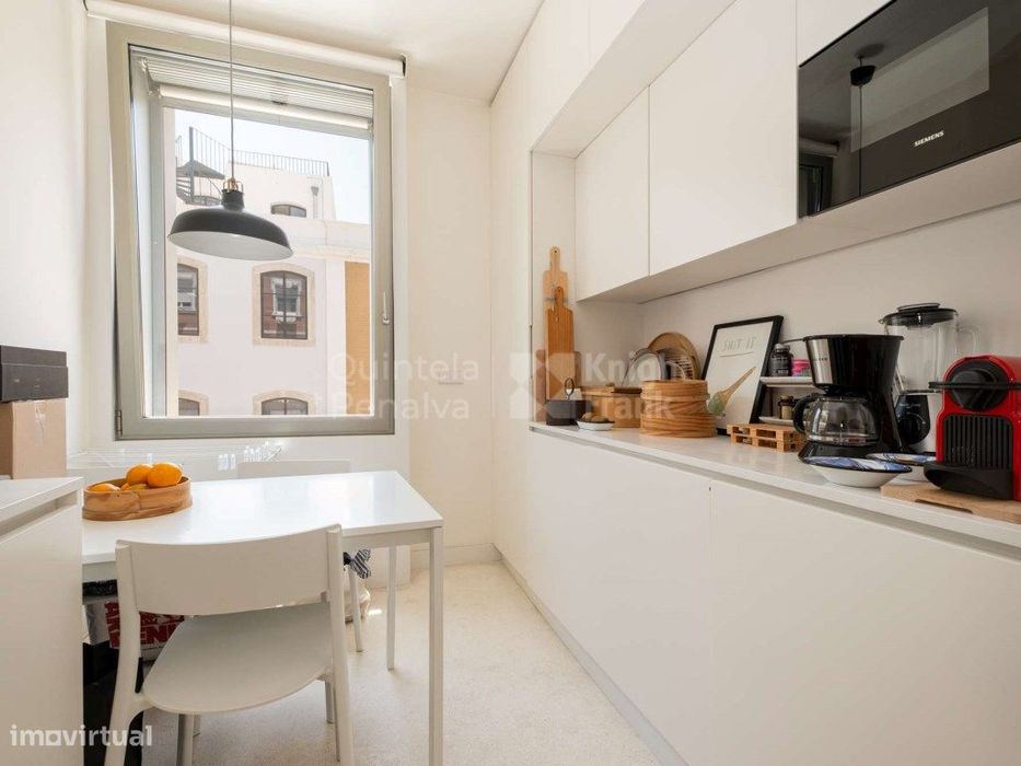 Apartamento T3 para arrendamento sem móveis na Misericórdia