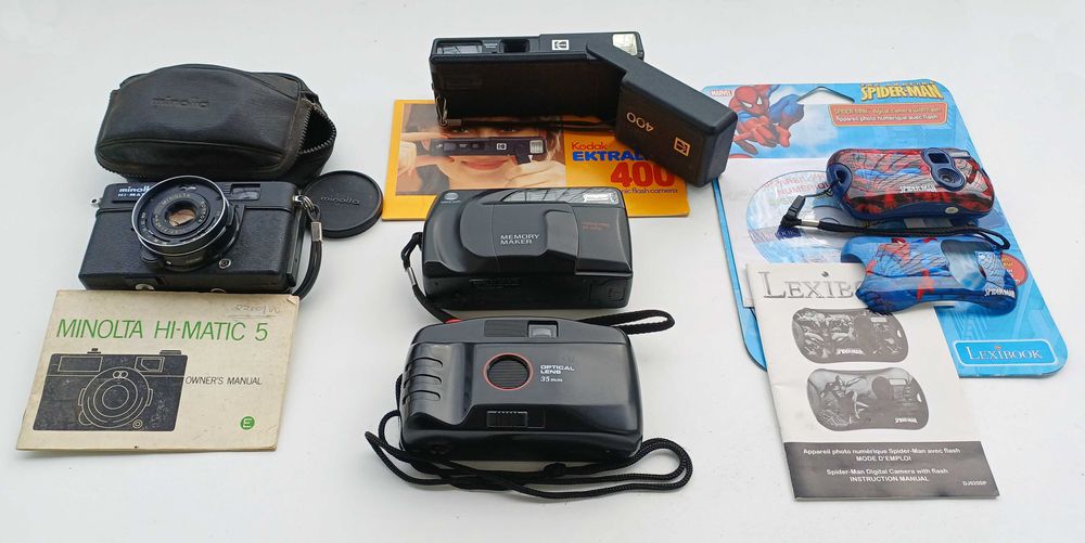Máquinas fotográficas Minolta, Kodak e outras
