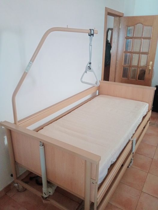 Cama elétrica articulada óptimas condições