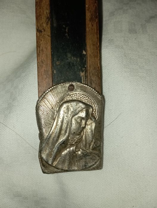 Drewniany stary krzyż