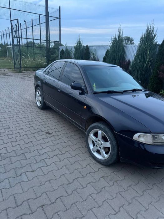 Audi   A4     B5