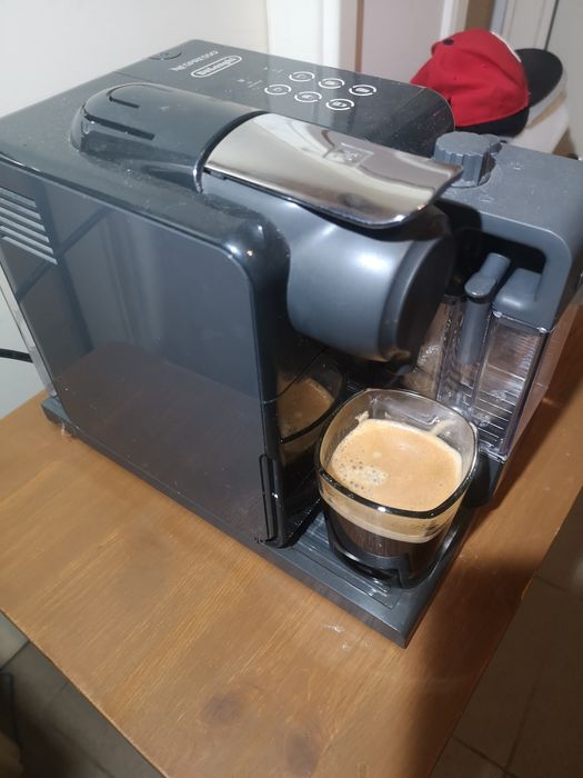 Expres do kawy DeLonghi, na kapsułki +kapsułki