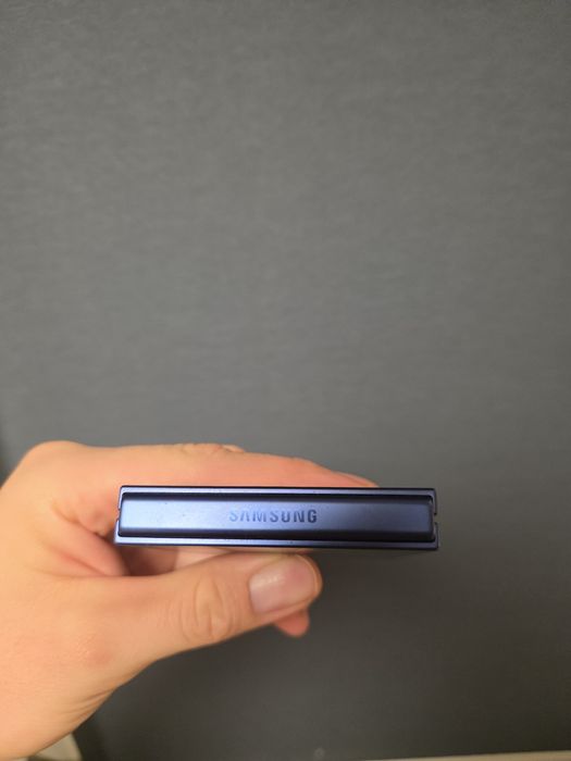 Samsung z flip 7