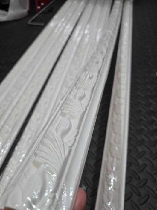 Listwy ścienne MDC258 Mardom Decor 16 m = 8 listw