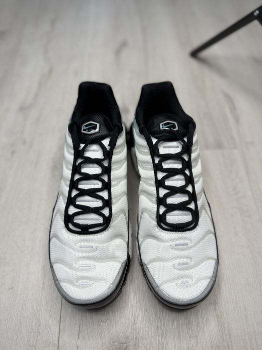 Чоловічі кросівки Nike Air Max Plus HV6225-100