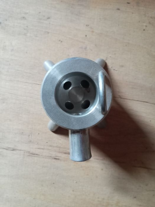 Продам колектор доїльного апарату