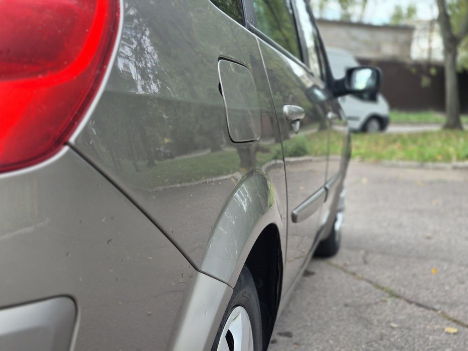 Продам Renault Grand Scenic