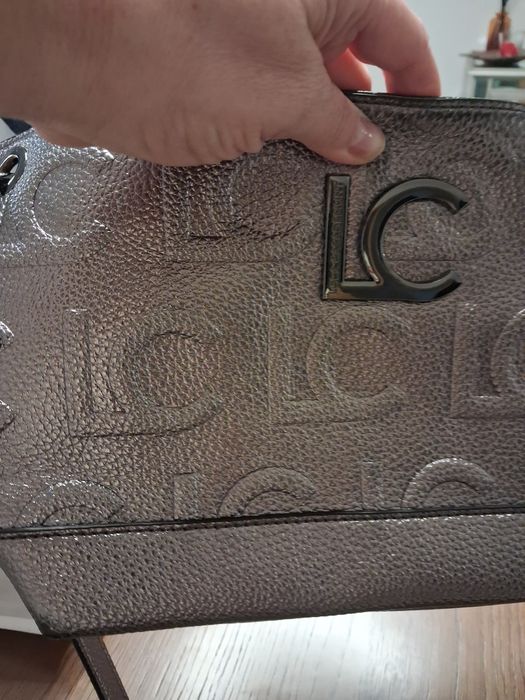 Mala pele metalizada