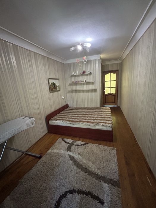3 кім.Бельгігійська 3 поверх